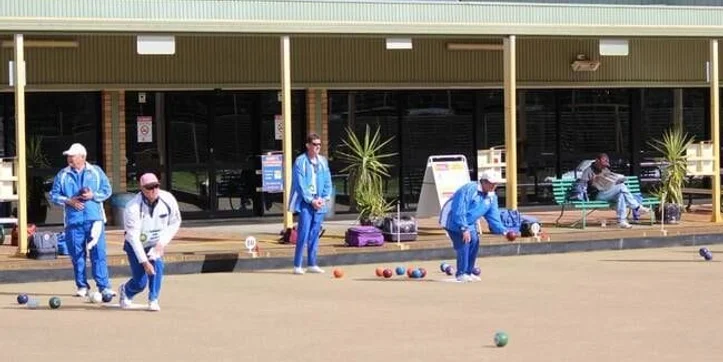 Men's Bowls