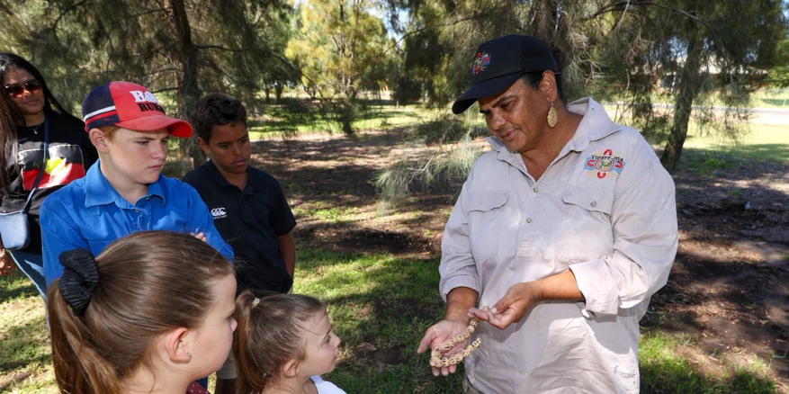 Yinarr-Ma Bush Tucker Tours