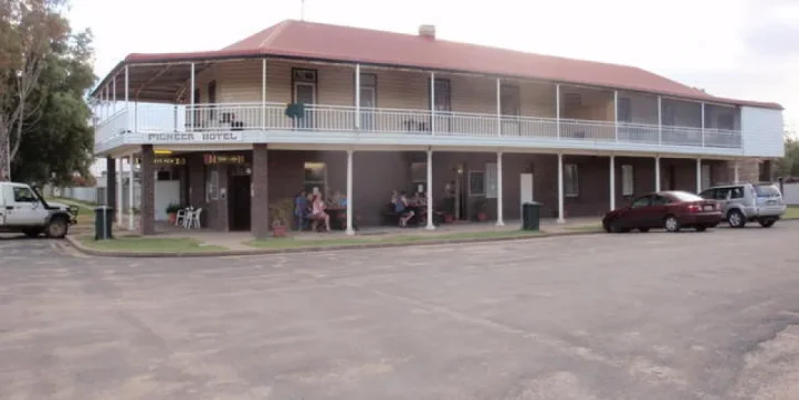 Pioneer Hotel Boomi