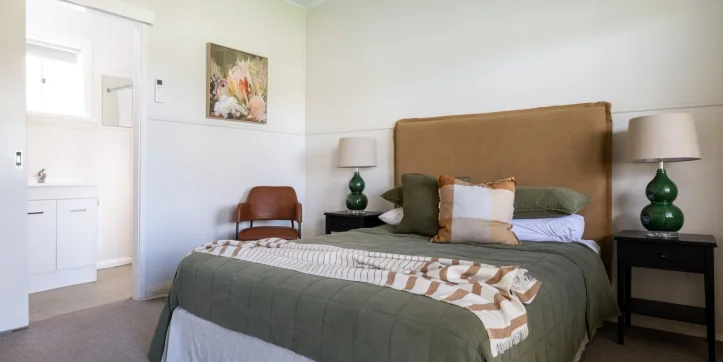 Pally Pub, Motel & Caravan Park
